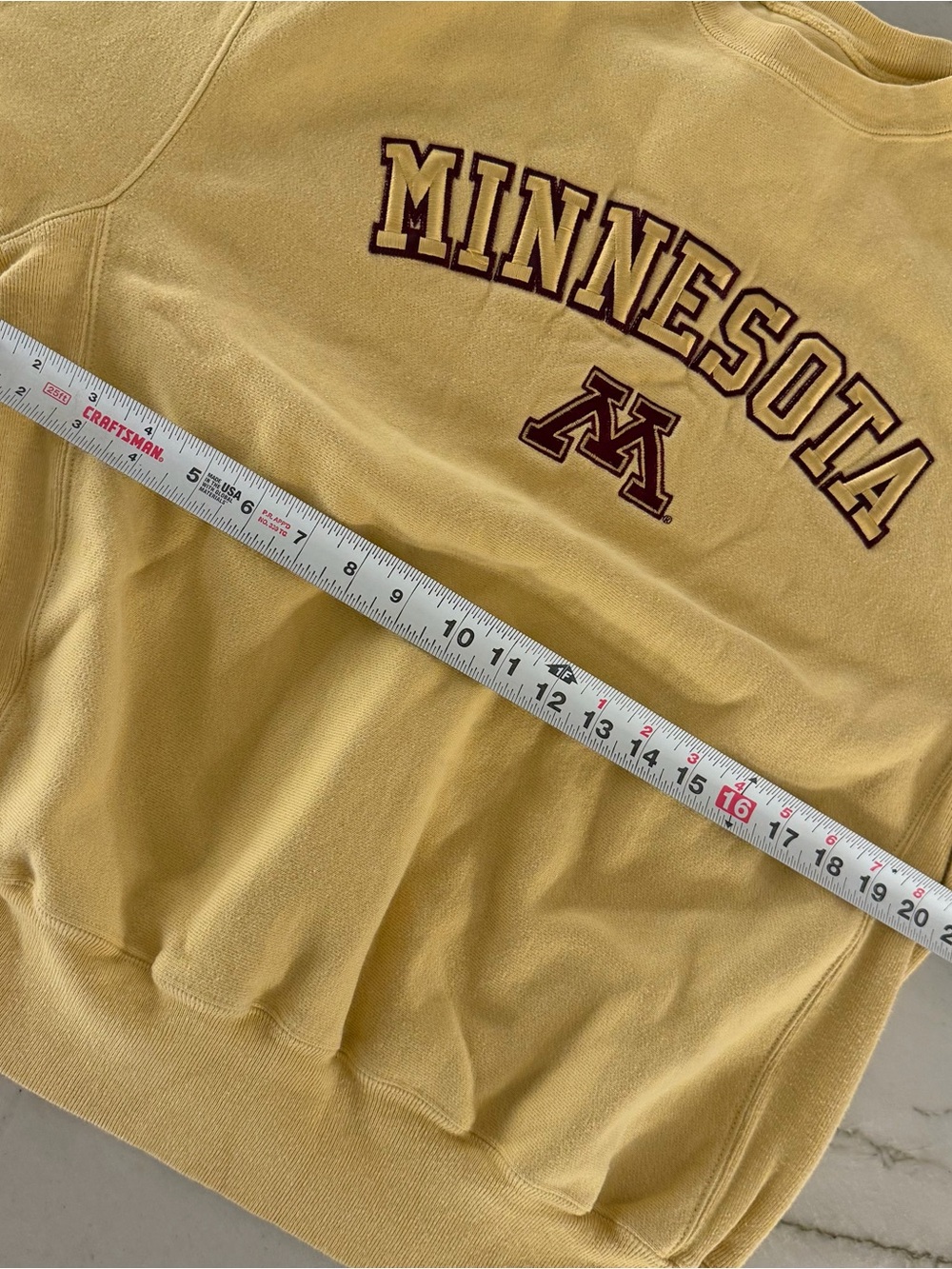 Champion Reverse Weave Crewneck Yellow Embroider Minnesota Medium - Picture 6 of 7